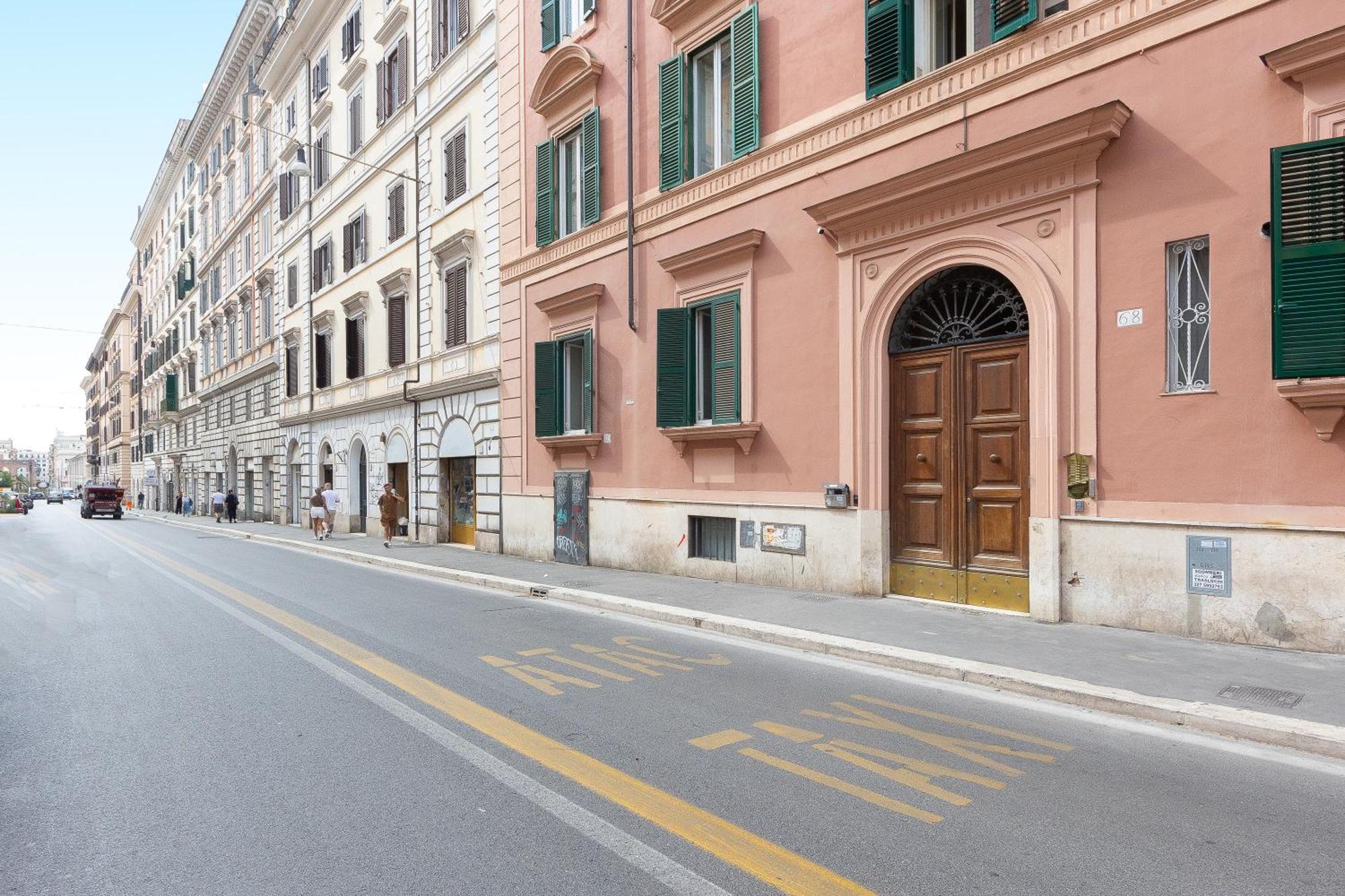 Iron Cityaus Termini Roma Ngoại thất bức ảnh